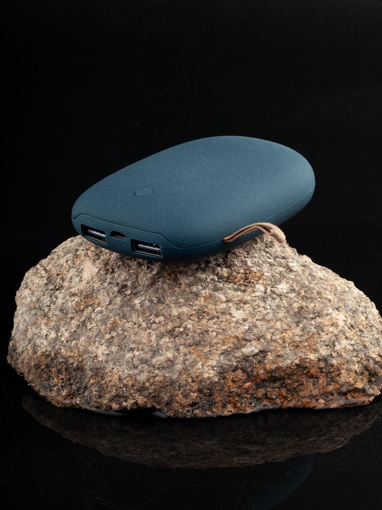 ������������� ������� ����������� Pebble 7800 mAh, �����-�����