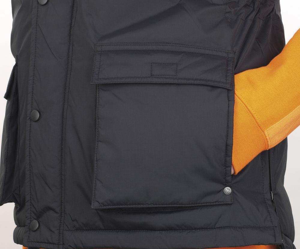 ����� Wells, ������