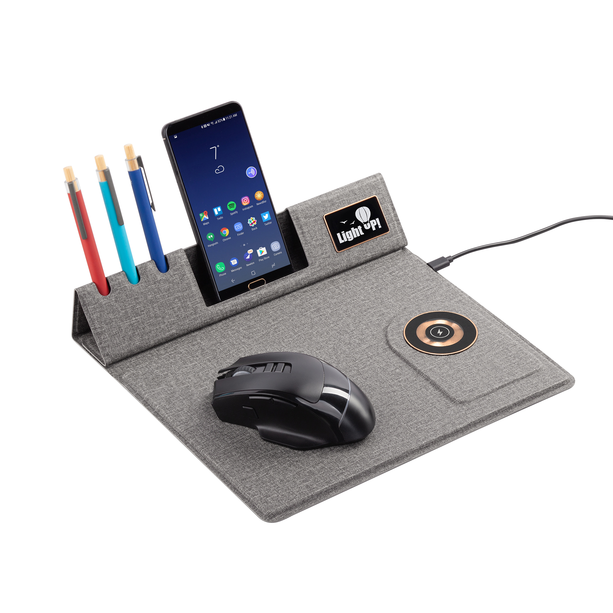 ���������� �������� ��������� "Cool Mat" � ������������ (15W) ��, ��������� ���������� ��������, �������� MagSafe � �������� ��� ����