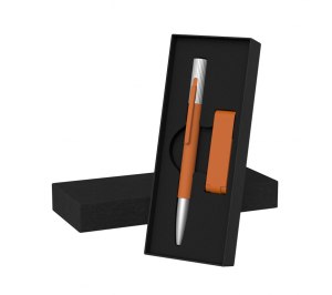 ����� ����� "Clas" + ����-����� "Case" 8 �� � �������, �������� soft touch