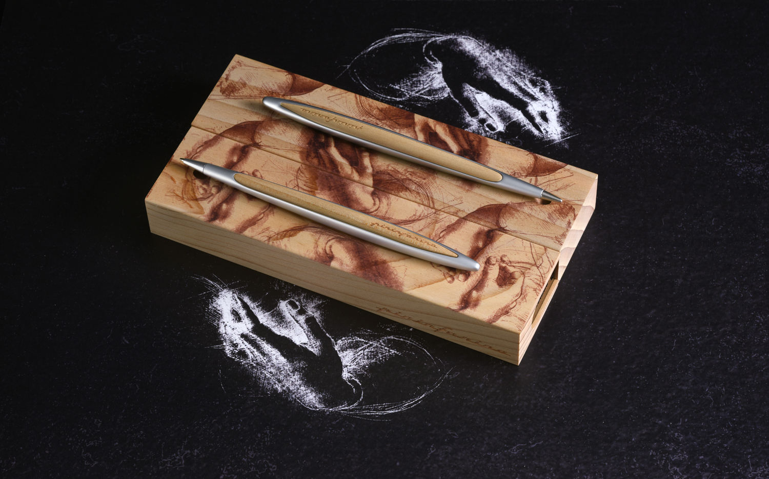 ����� �� ���� ����� Pininfarina Cambiano BOX CEDARWOOD