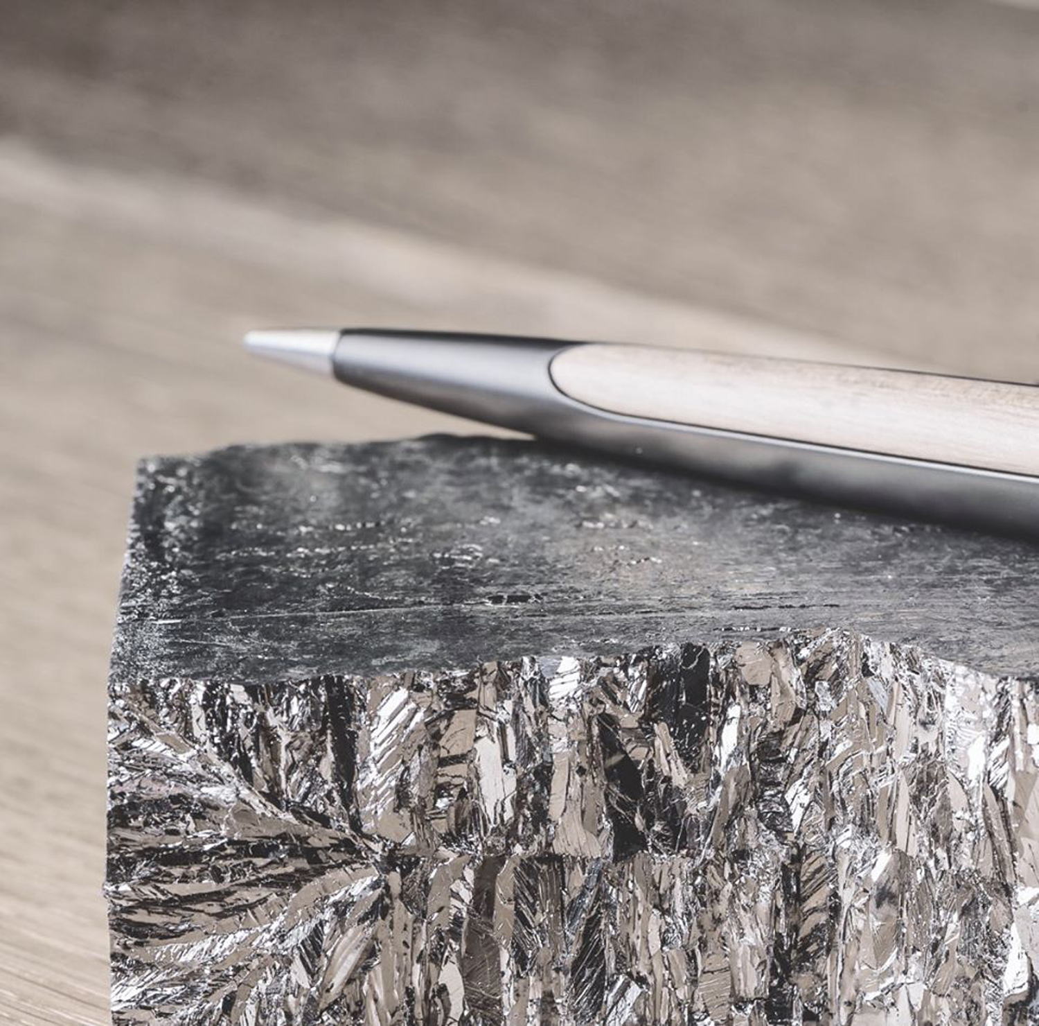 ����� �� ���� ����� Pininfarina Cambiano BOX CEDARWOOD