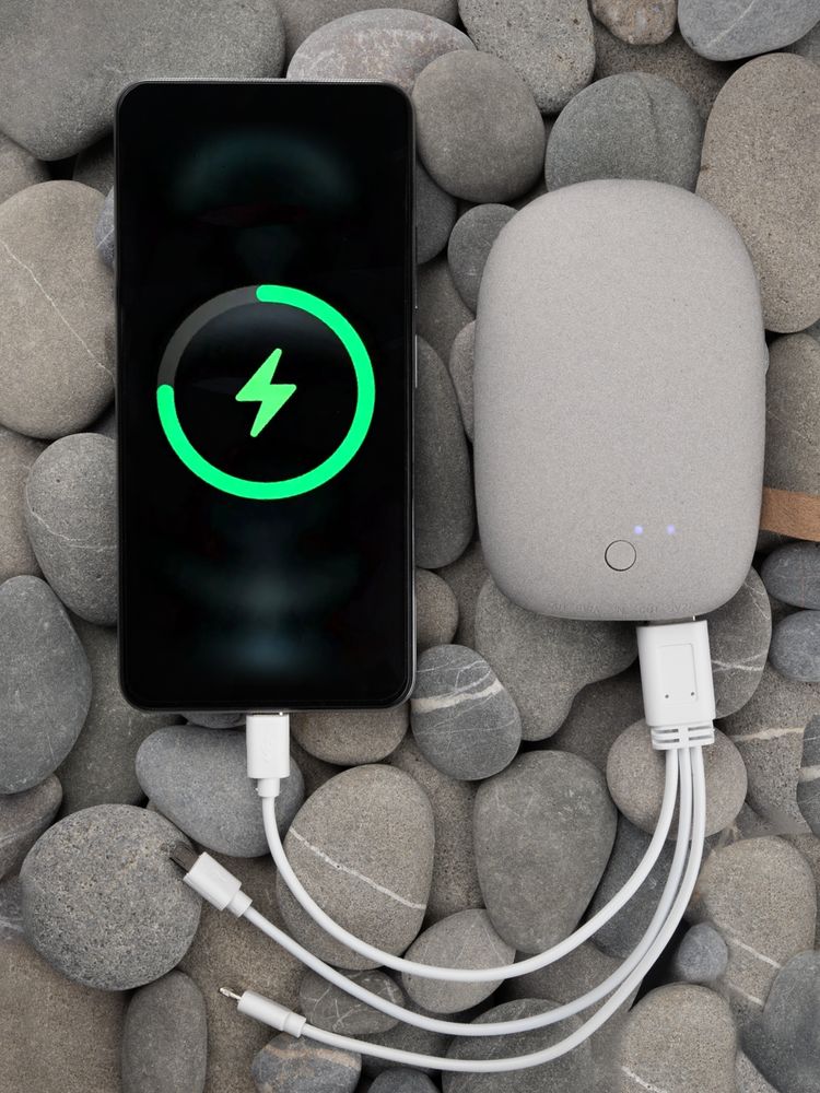    Pebble 7800 mAh, 