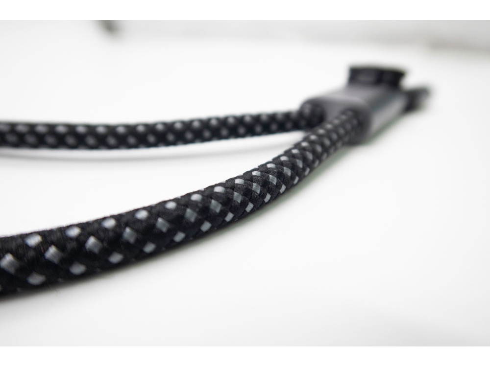 -      USB-C - USB-C Lany Wristband Charge Eco, 